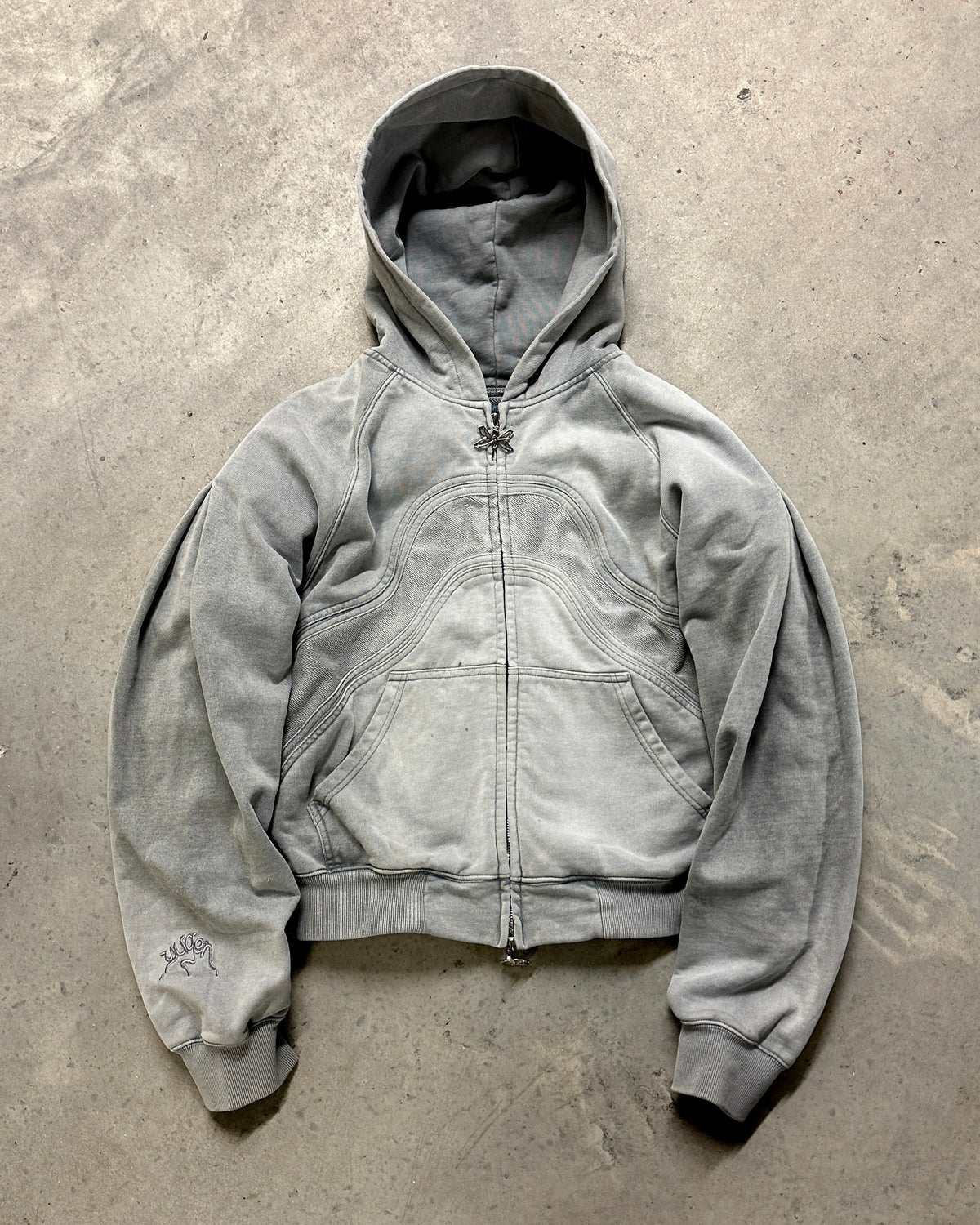 PLEATED SLEEVES HOODIE
